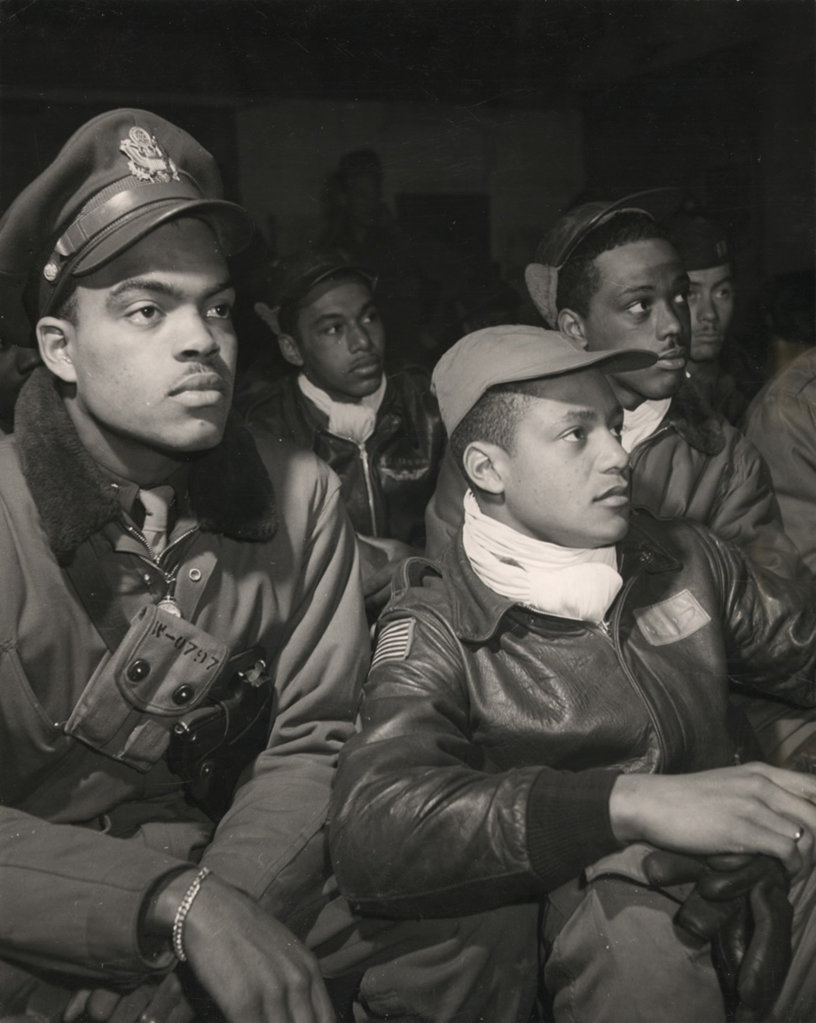 332ndFighterBriefing1945